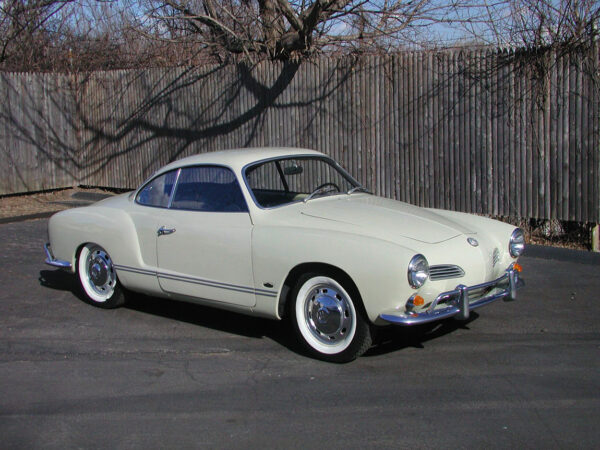 Volkswagen-Karmann-Ghia-coupe